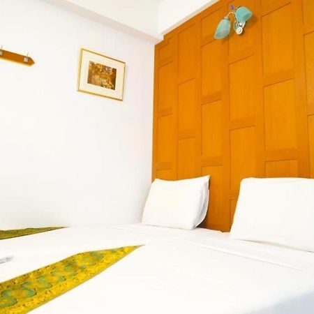 New Siam Guest House Bangkok Buitenkant foto