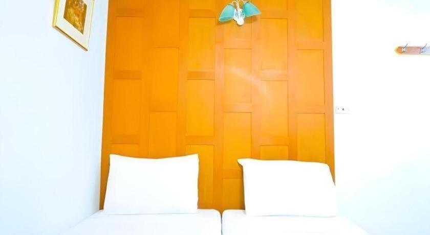 New Siam Guest House Bangkok Buitenkant foto