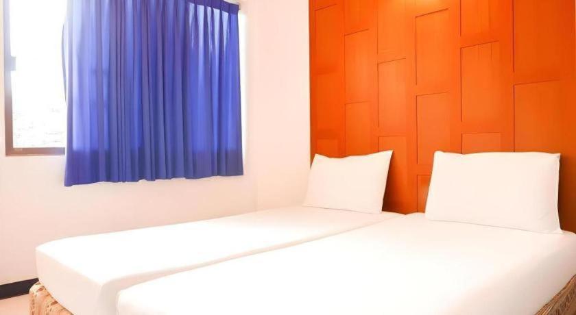 New Siam Guest House Bangkok Buitenkant foto