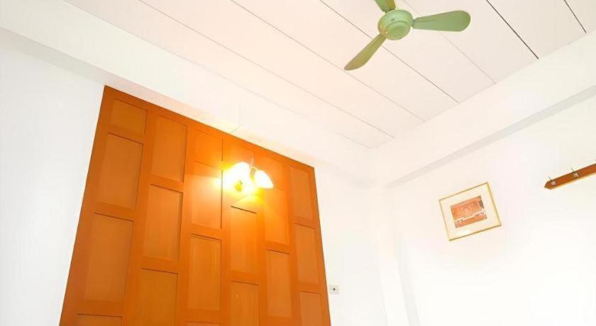 New Siam Guest House Bangkok Buitenkant foto